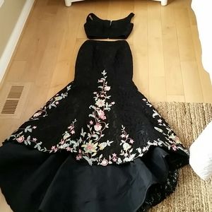 Sherri Hill prom dress